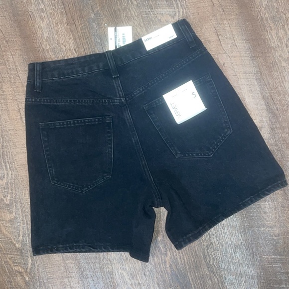 Mom-Short Summer is Coming - Picture 2 of 7